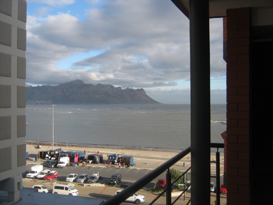 To Let 2 Bedroom Property for Rent in Strand Central Western Cape